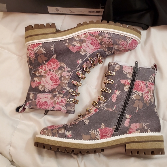 Anthropologie Cecelia New York Chance Hiking Boots - floral - Picture 10 of 16